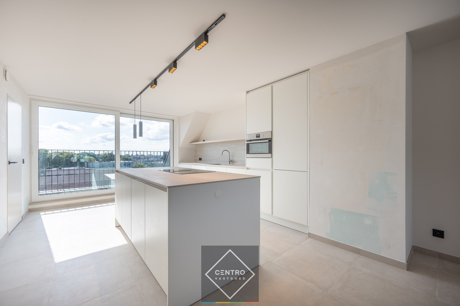 RUIM 1-slaapkamer appartement nabij het centrum! - foto 3