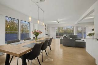 Dit instapklare hoekappartement in het Koningin Fabiolapark te Sint-Niklaas biedt een ideale combinatie van ruimte, comfort en energiezuinigheid...