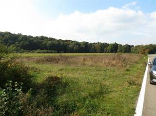 Villagronden te koop in Hotton. Bel vrijblijvend voor info. 050 41 55 50...