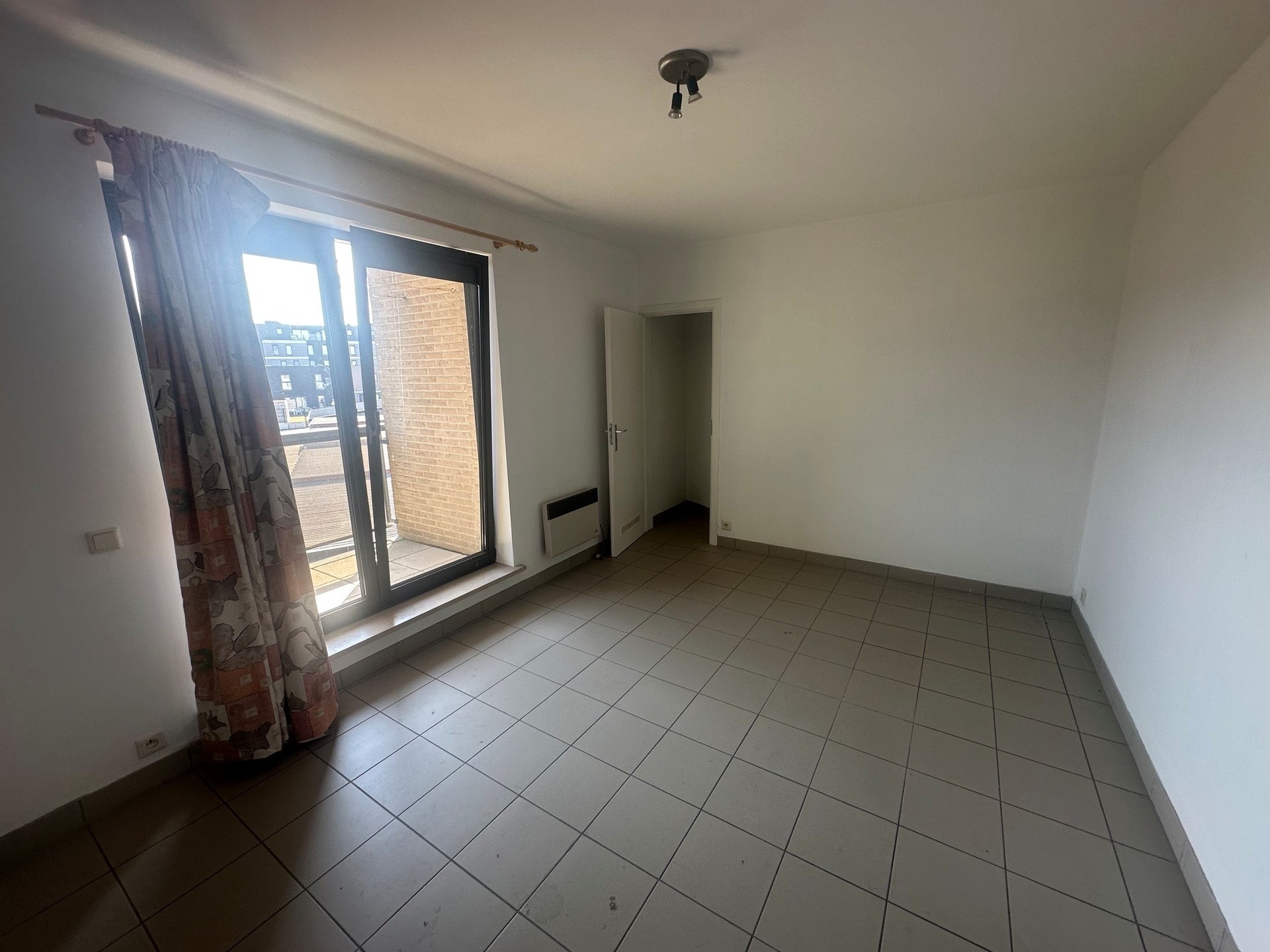 Appartement met 1 slaapkamer en terras - foto 5