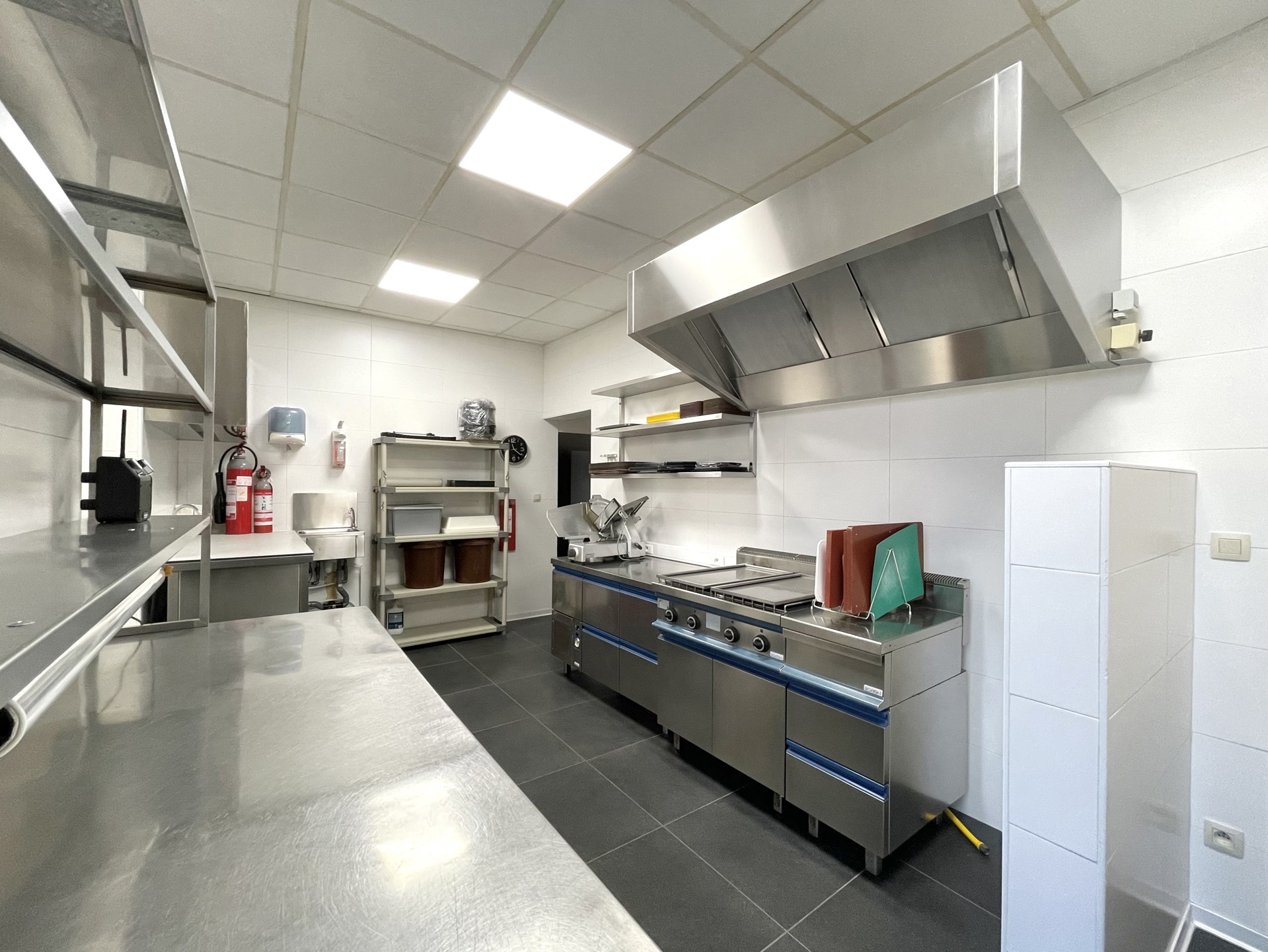 Handelspand met woonst op commerciële ligging! - foto 5