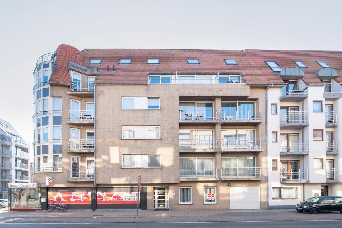 Centraal gelegen garagebox te koop ! - foto 2