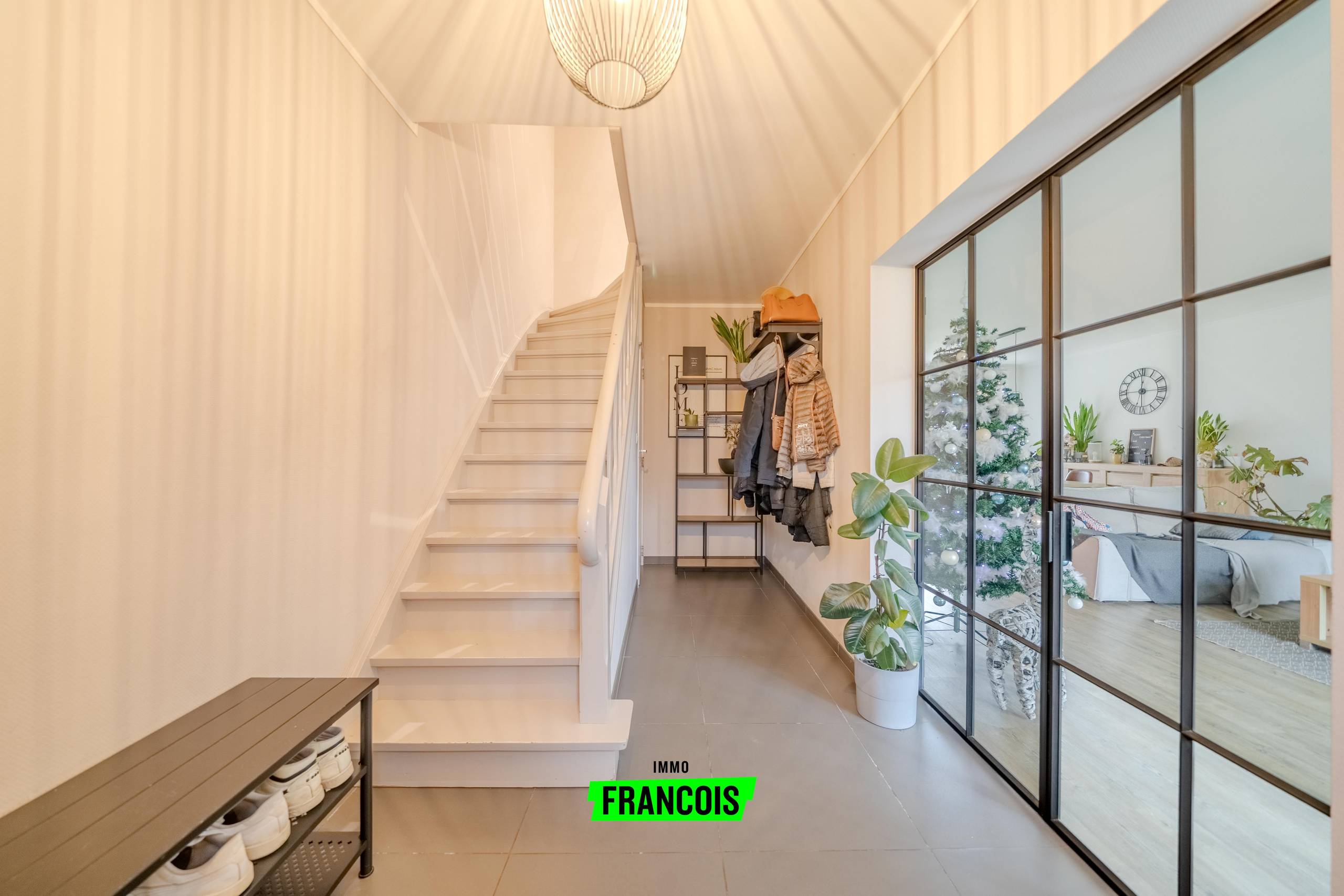 Instapklare vrijstaande woning op rustige ligging in Leke te koop! - foto 3