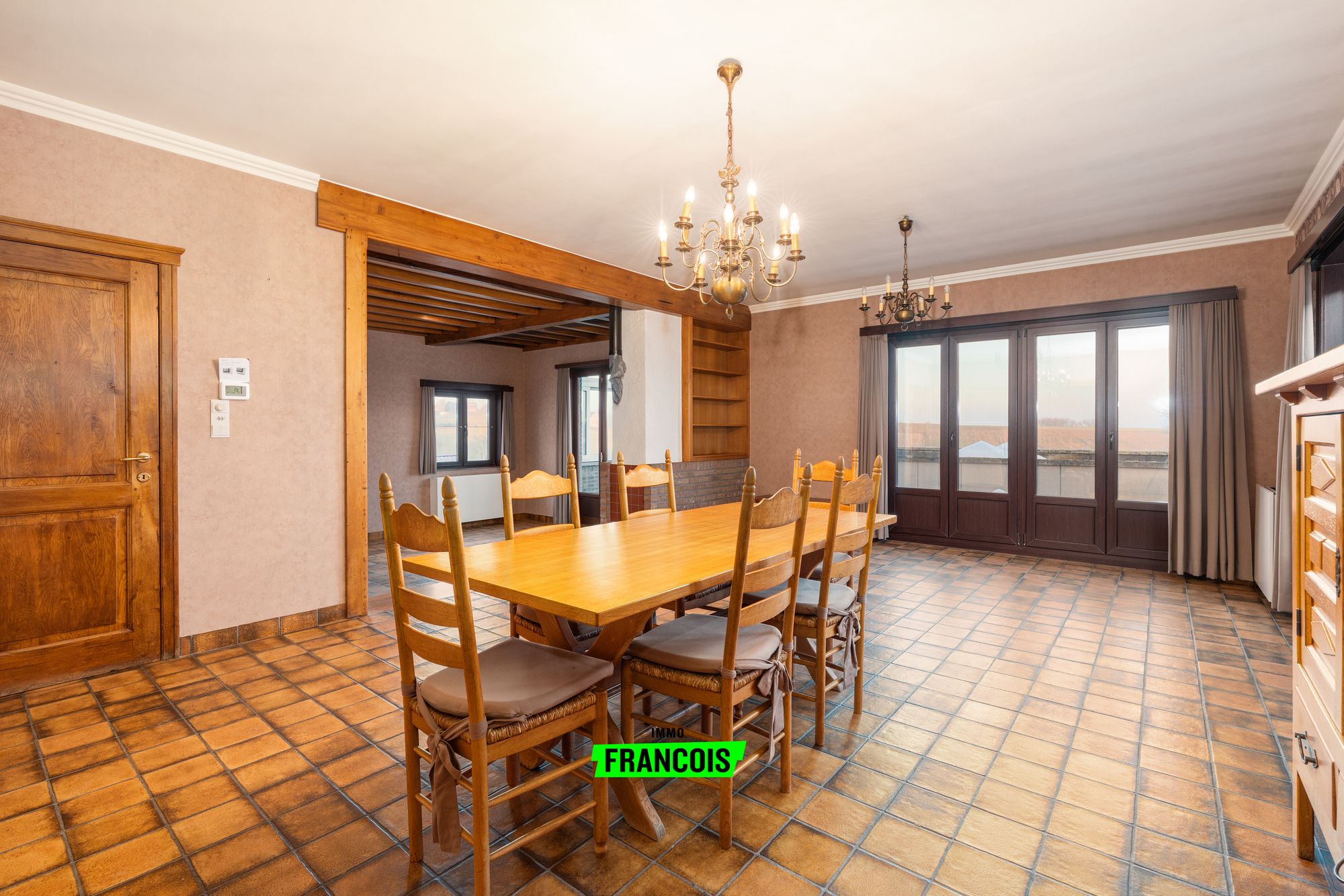 TE KOOP – Ruime villa met prachtig landelijk zicht en tal van mogelijkheden - foto 4