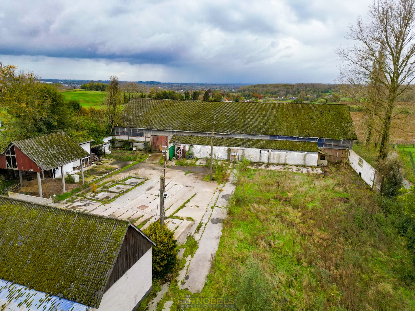 Te koop, te ontwikkelen eigendom (5.470m²) / voormalige manège te Oudenaarde - photo 2