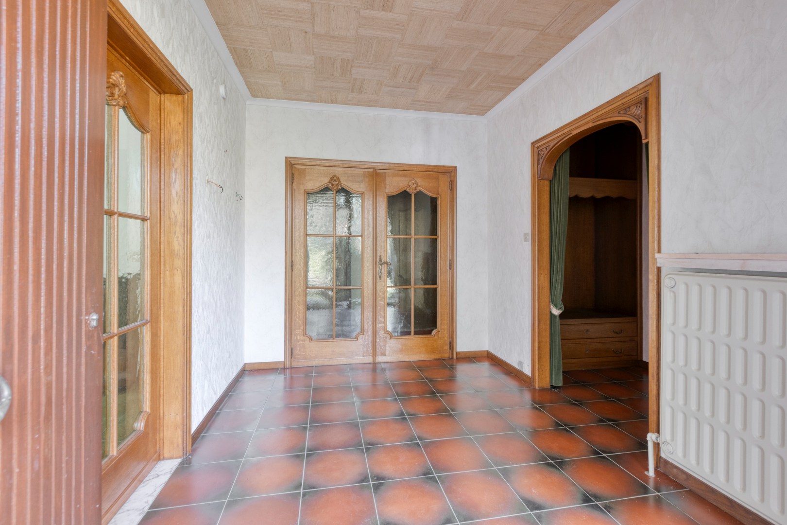 Rustig gelegen gelijkvloerse woning met 4 slpks op wandelafstand van het centrum van Mol ! - foto 2