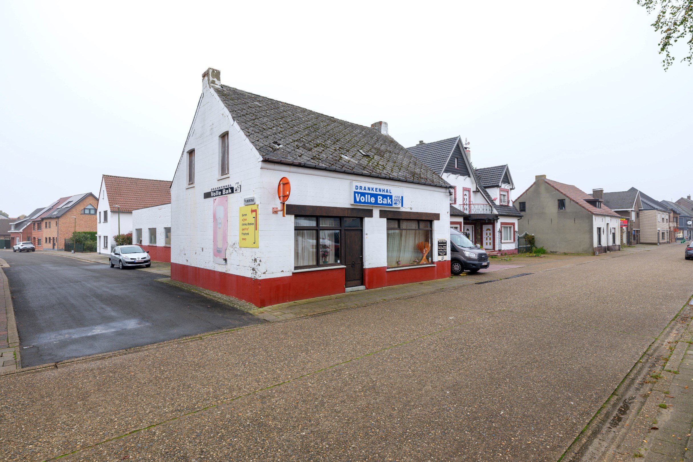 Ruime woning met multifunctioneel bijgebouw en veel potentieel in Hechtel-Eksel - foto 2