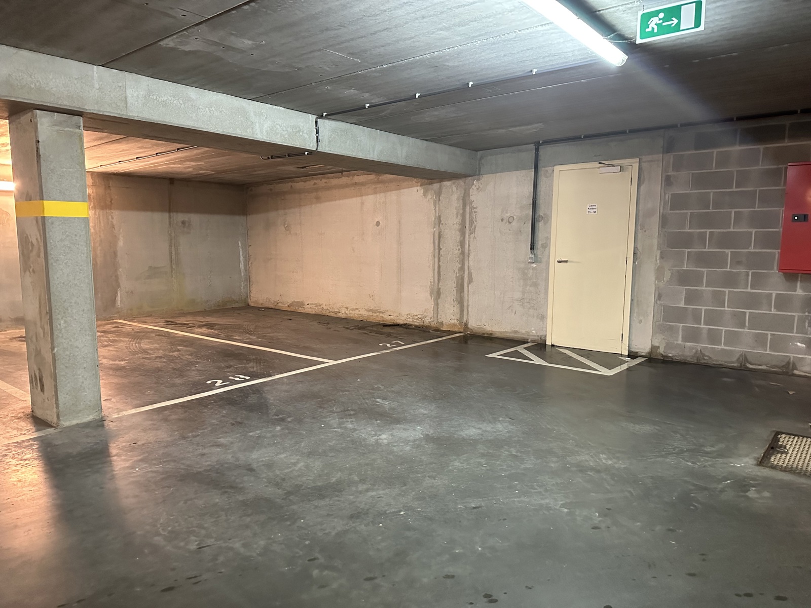 Garage for sale in Schaerbeek - photo 3