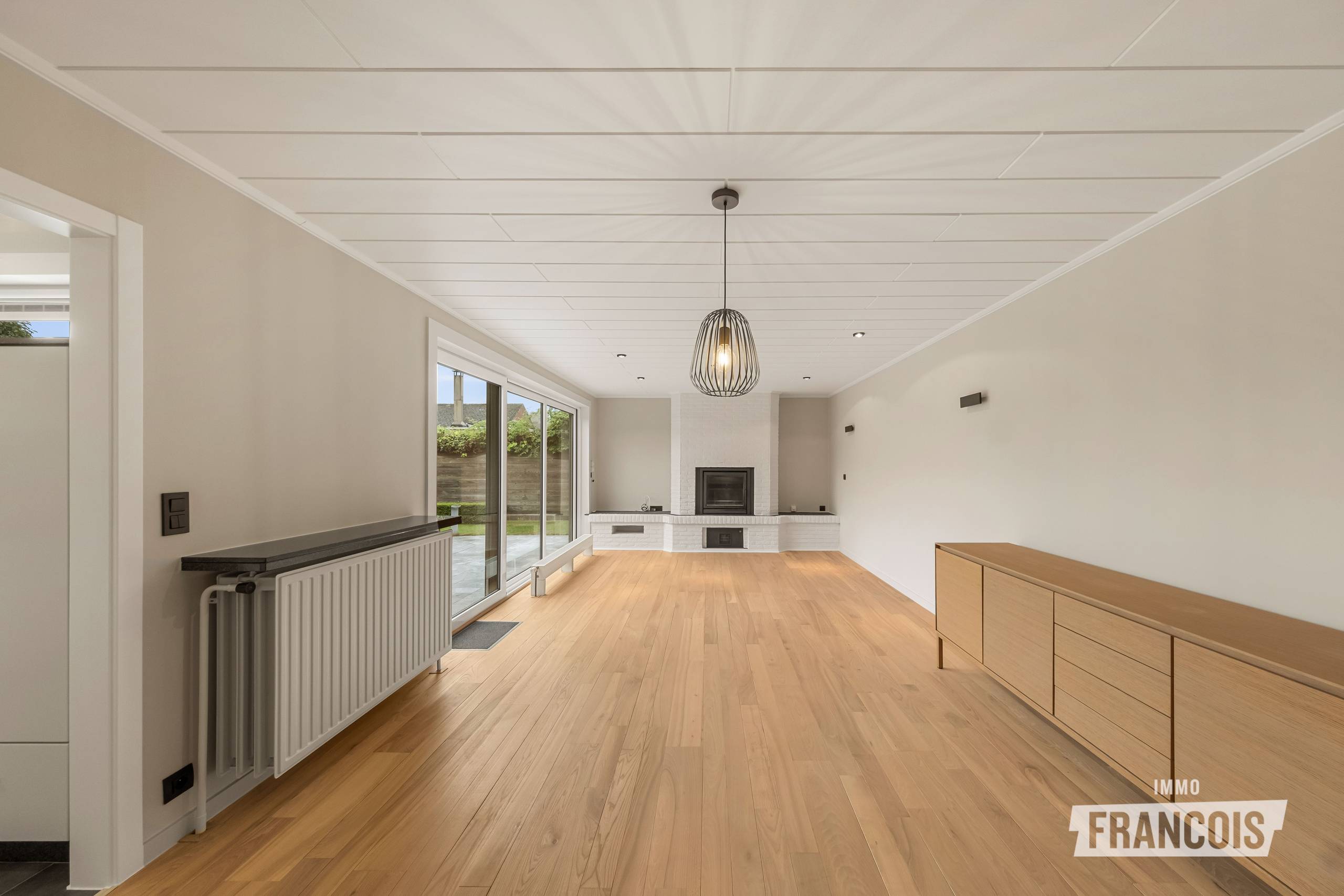 Gelijkvloerse woning met 3 slaapkamers, garage en zonnige tuin te Brugge - foto 4