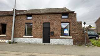 Knusse, volledig vernieuwde woning in Zichem – Ideaal voor alleenstaanden of startersOp zoek naar een gezellige en praktische woning op een vlot...