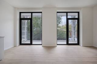 NEW STUDIO WITH TERRACE ON PRIME LOCATION In Sint-Lambrechts-Woluwe we find this beautiful residence located in the Neerveldstraat. In the vicinity...