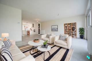 Deze landelijke, aantrekkelijke nieuwbouwwoning met uitweg achteraan is gelegen op een perceel van 347 m² in het centrum van Aartrijke,...
