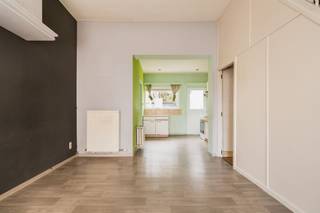 Gezellige woning met 3 slaapkamers en tuin in Mechelen met sterke basis en veel potentieel! Op zoek naar een betaalbare woning in Mechelen?Deze...