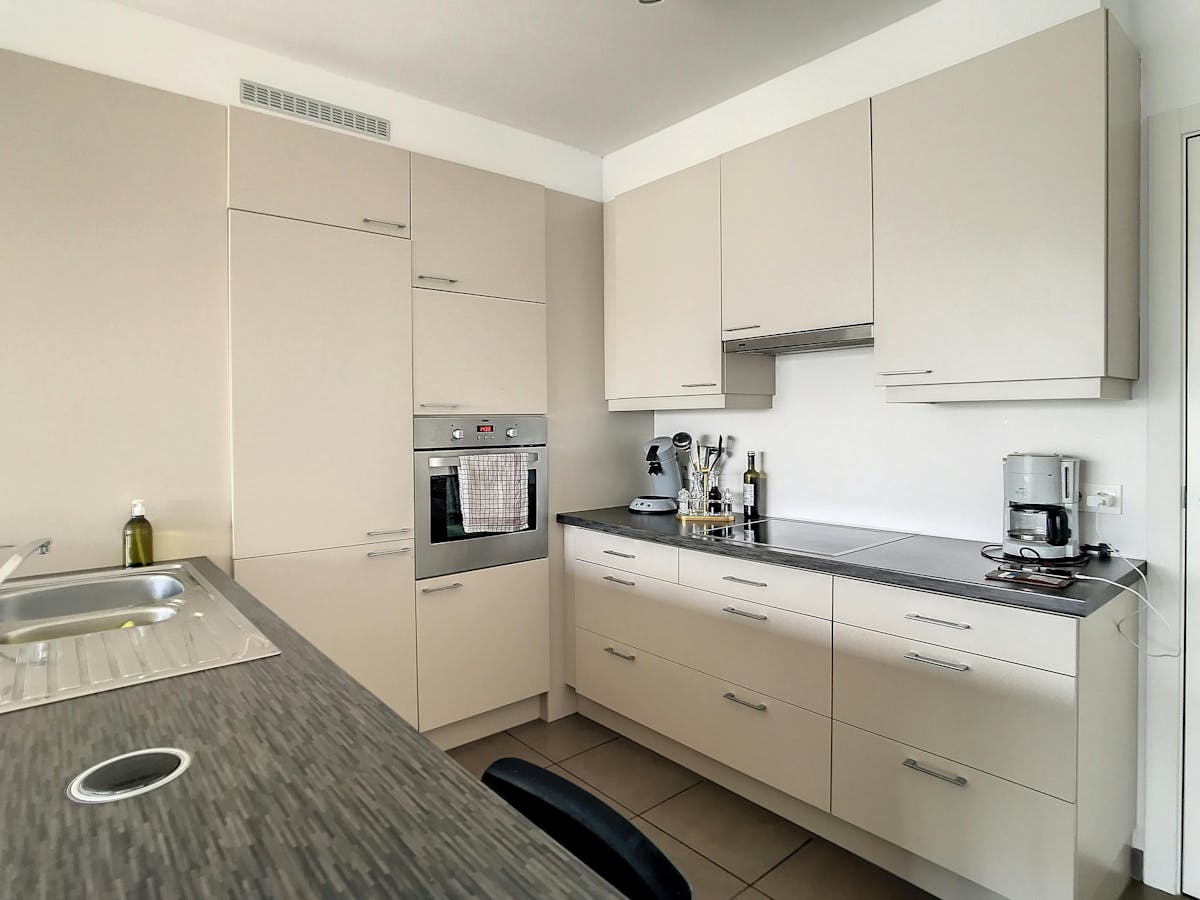 Instapklaar appartement met EPC B nabij het station van Brugge - foto 5