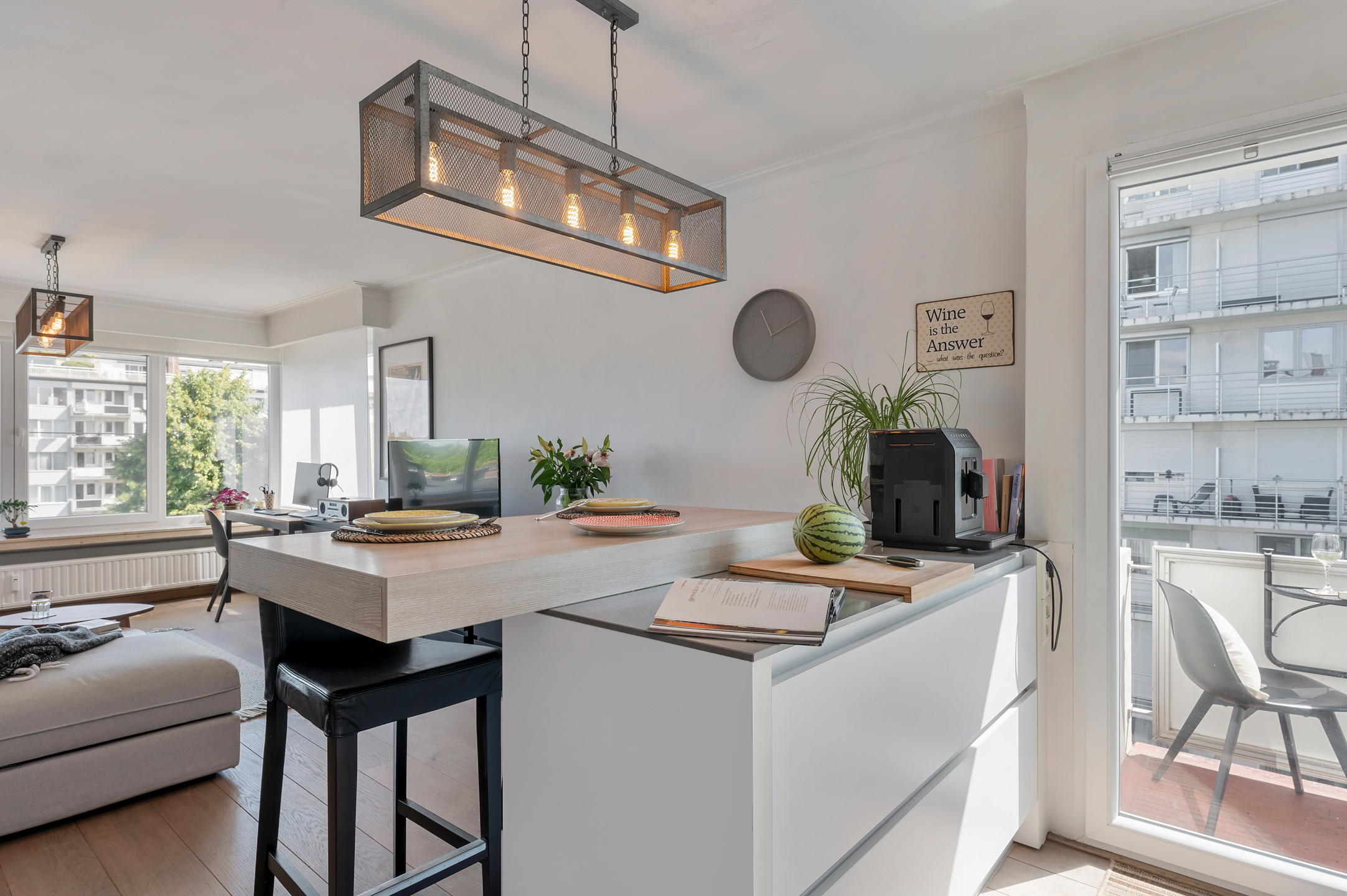 Apartment for sale in Borgerhout with 1 bedroom - photo 1