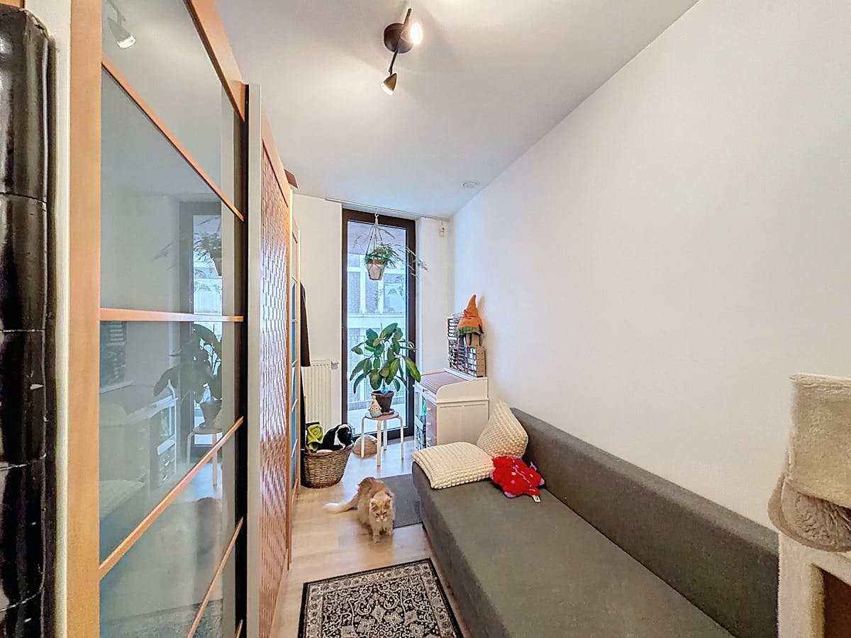 Appartement lumineux à louer dans un emplacement privilégié près de la gare de Bruges - photo 4