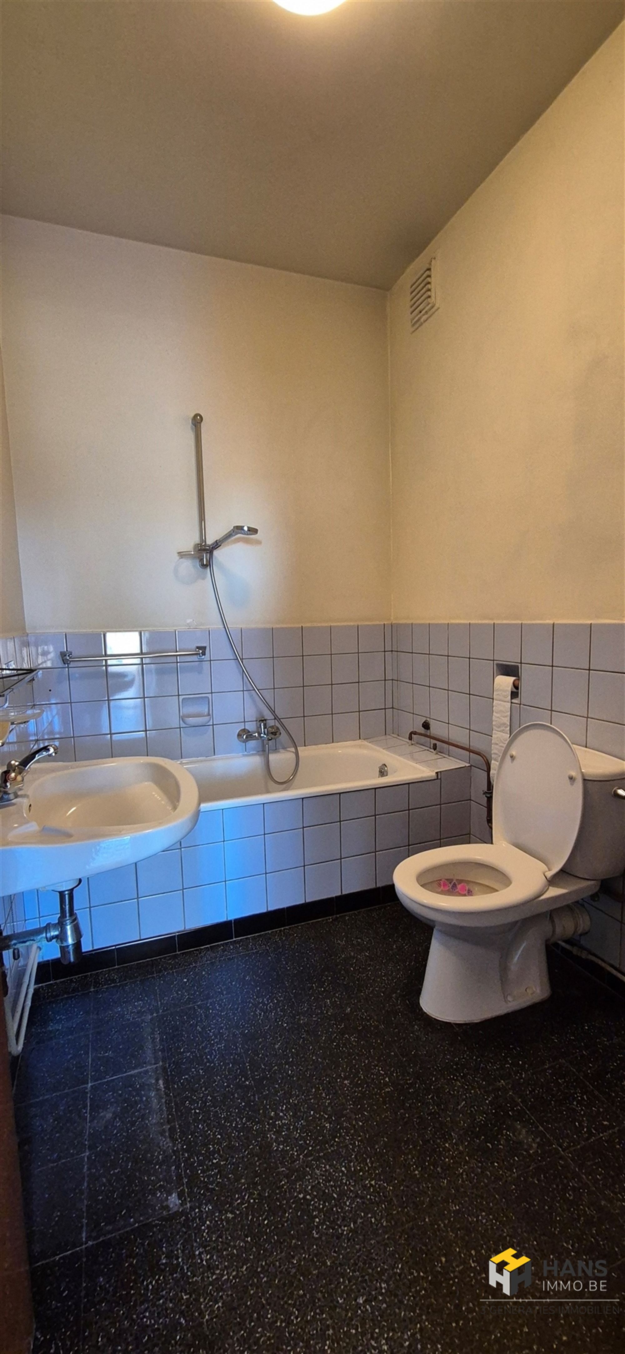 Appartement van 87m² met garage in Merksem. - foto 5