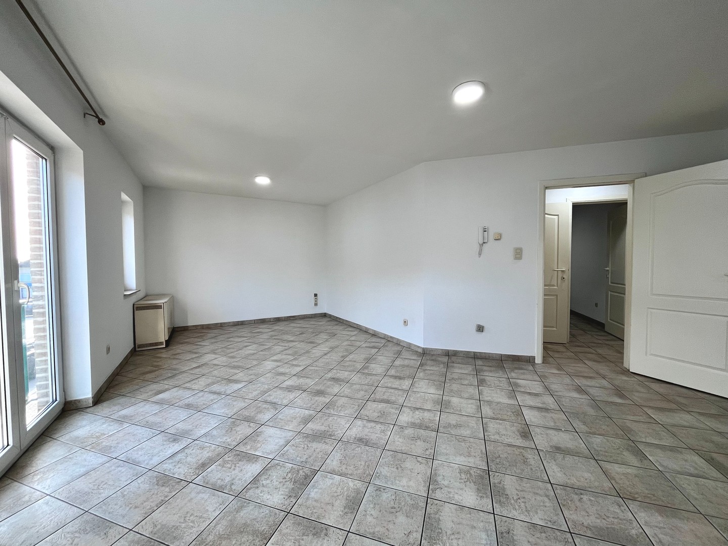 Lichtrijk appartement met 2 slpks - photo 2