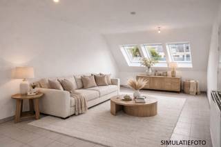 Deze flat met twee slaapkamers en ruim terras is gelegen in het centrum van Geraardsbergen, zeer dichtbij de markt. Het dakappartement is gelegen...