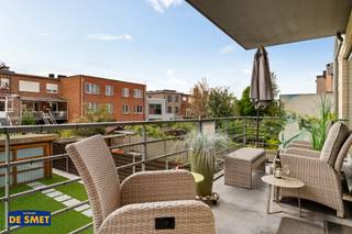 Via het zoekertje op onze website (https://www.vastgoeddesmet.be/appartement-te-koop-in-aartselaar/7640208) kan u terecht voor een virtueel bezoek...