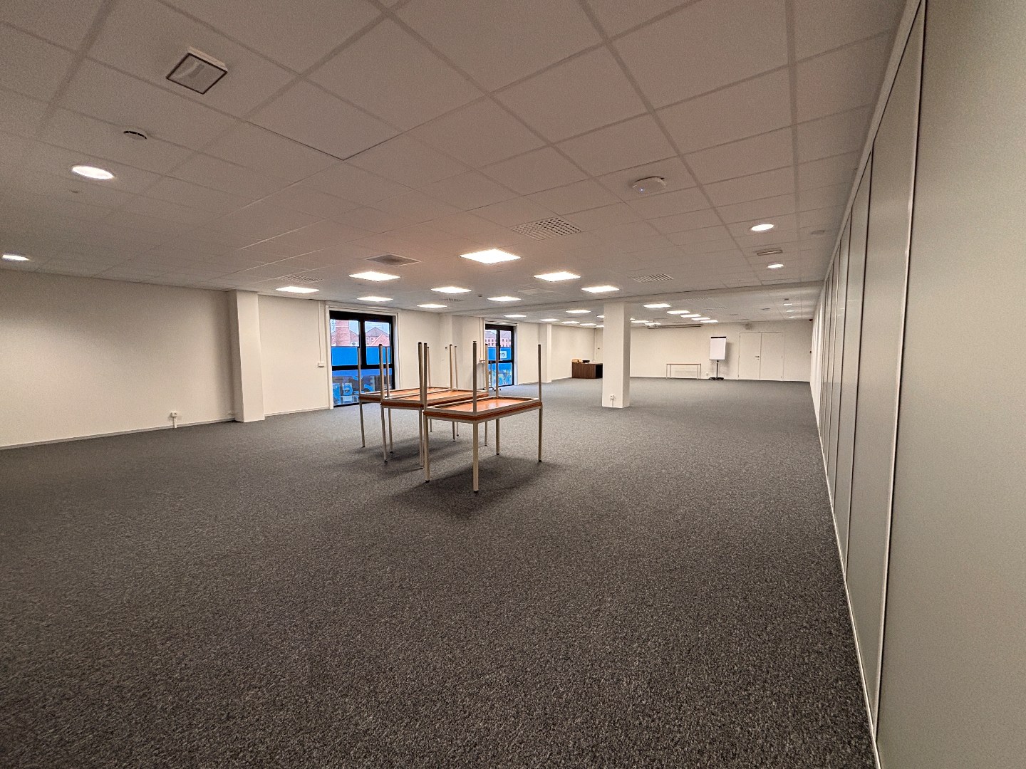 Commercieel kantoor te huur (360 m²) op de Pottelbergsite! De ideale locatie voor jouw bedrijf! - foto 2