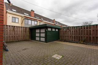 Gelijkvloers appartement te Kalmthout! EPC 184Dit verzorgd gelijkvloers appartement biedt een ruime en lichtrijke leefruimte op een tegelvloer met...