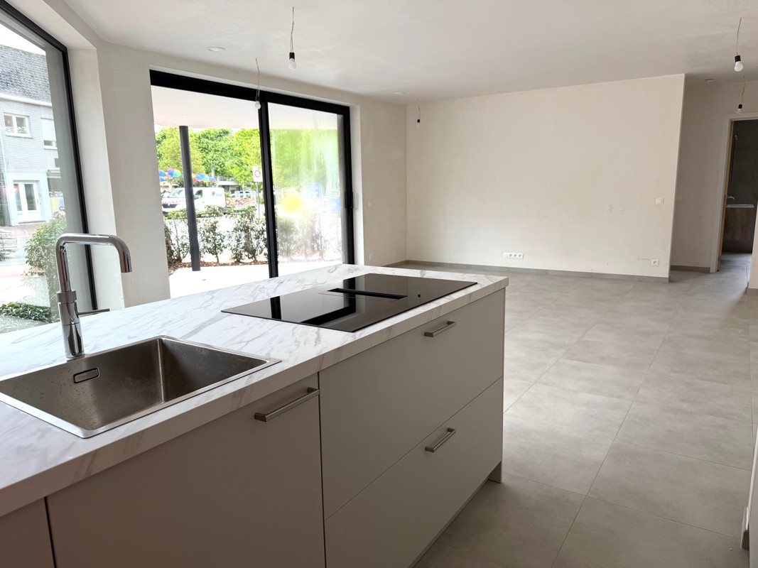Instapklaar 1 slaapkamer nieuwbouwappartement met ondergrondse parking en berging. - foto 5