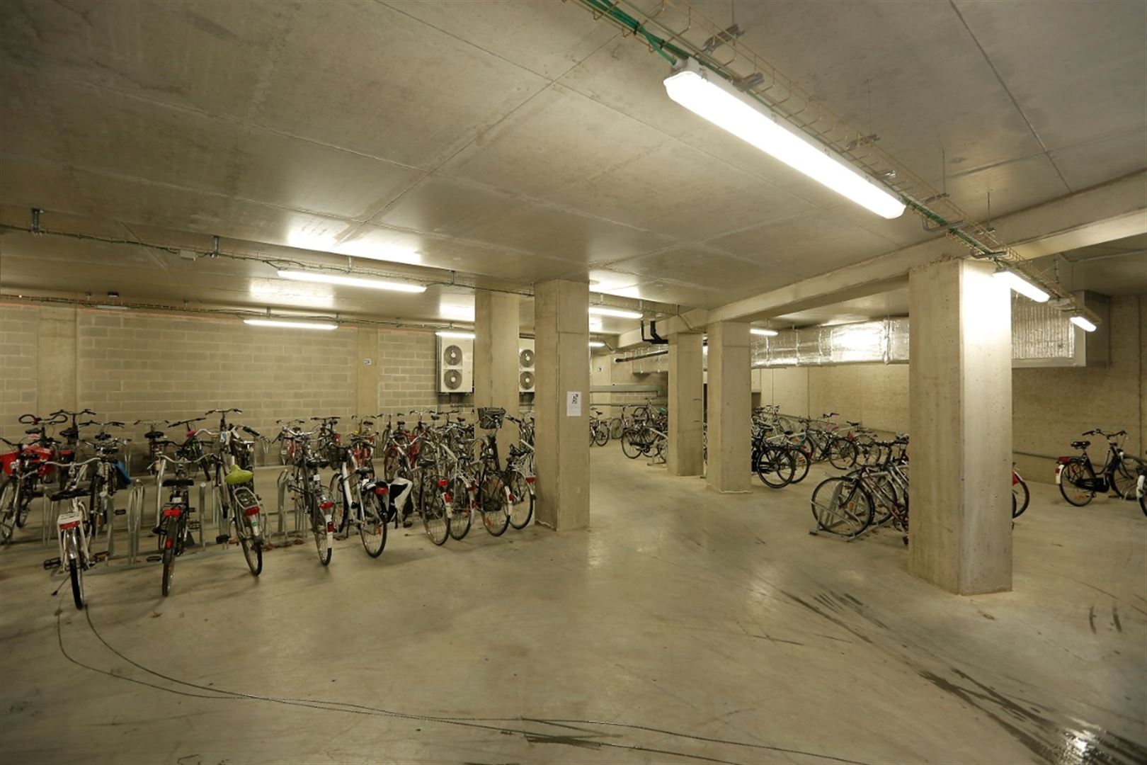 Studentenkamer op de bovenste verdieping op toplocatie! - foto 5