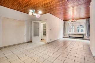 Êtes-vous à la recherche d’une maison spacieuse que vous pourrez aménager entièrement à votre goût ? Un lieu qui constitue la base idéale pour...