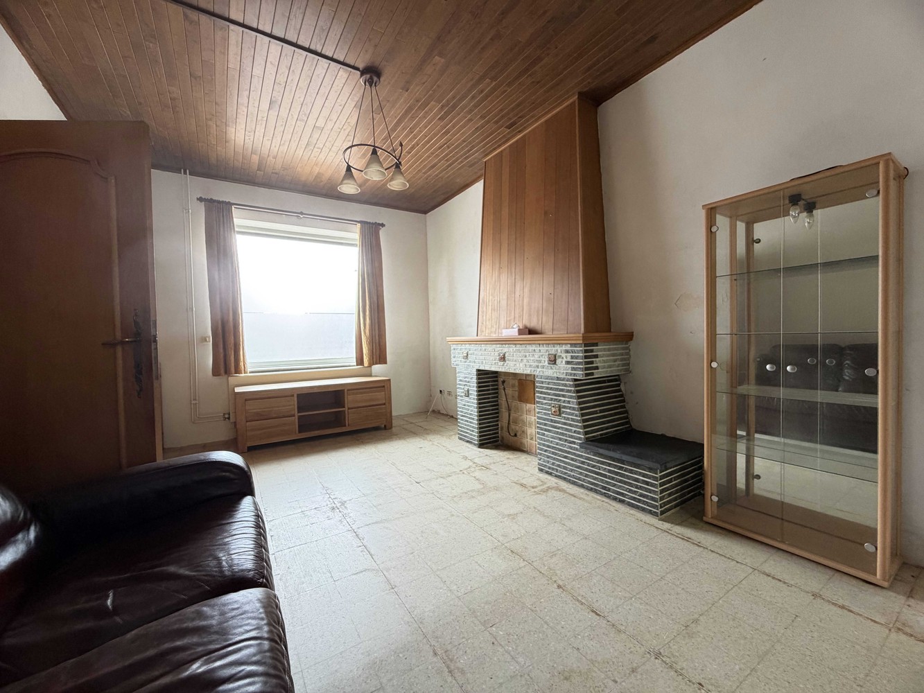 Landelijk gelegen, verrassend ruime woning - foto 4