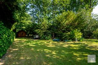 LAYOUTThe villa features a spacious entrance hall with cloakroom and guest toilet, leading into a central reception and living area. Adjacent to this...