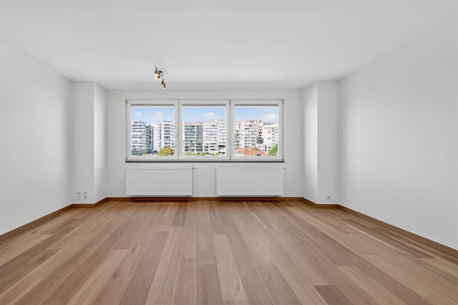 PORT / TERRASSE - photo 4