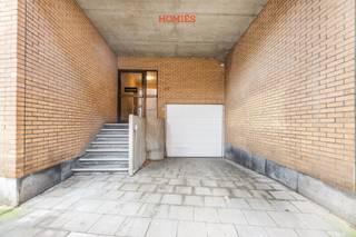 Deze ondergrondse autostaanplaats is gelegen in het centrum van Leuven, meerbepaald aan de Kapucijnenvoer 67-71. De plaats is gemakkelijk...