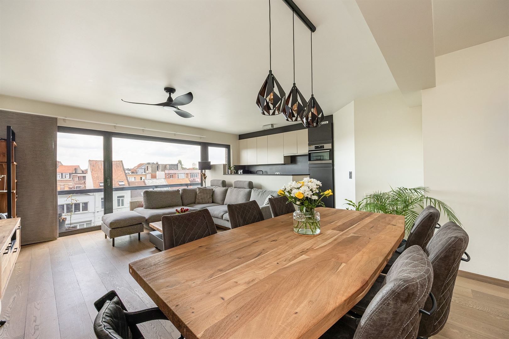 Lichtrijk en energiezuinig appartement met EPC A en autostaanplaats - foto 4