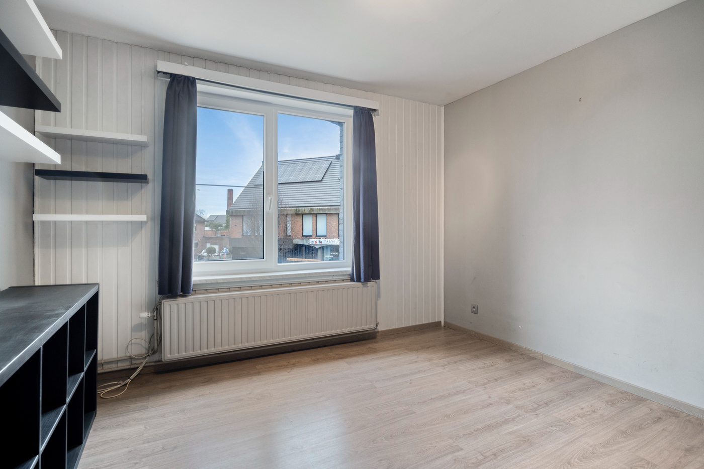 Ruime gezinswoning met moderne keuken, garage en zonnige terras - foto 3