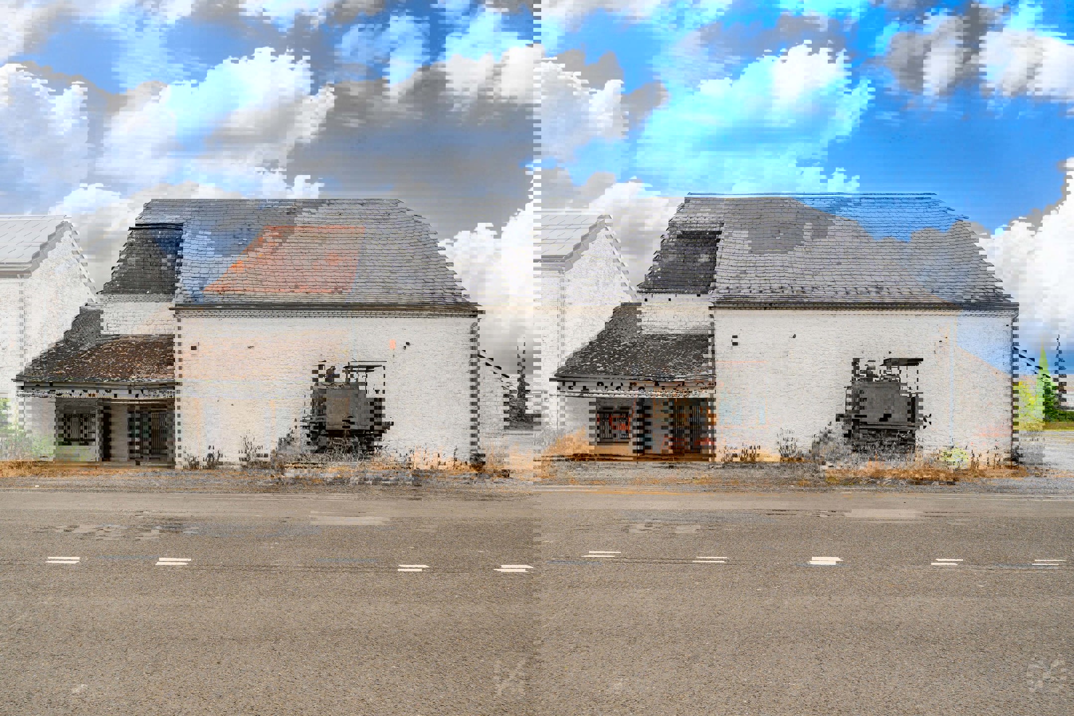 Commercial à vendre à Beaumont - photo 1