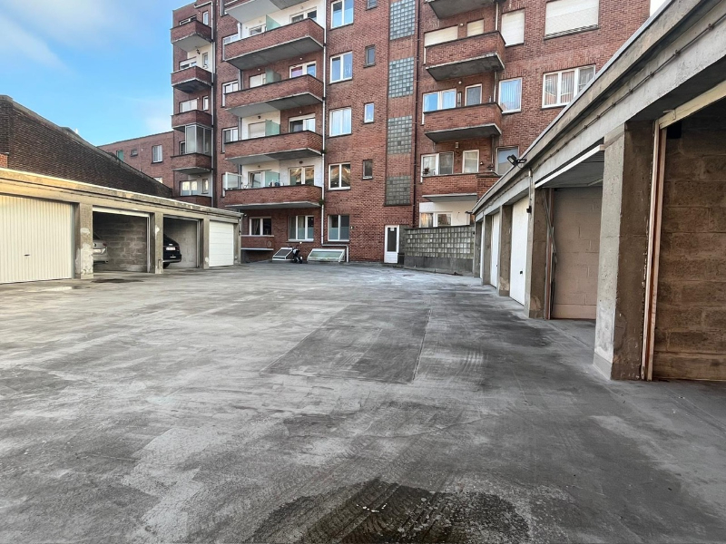 Hele ruime, droge gesloten bovengrondse garagebox - ingang via de Oude vestigingstraat 6b - TE KOOP via EXPERT-IMMO - photo 1