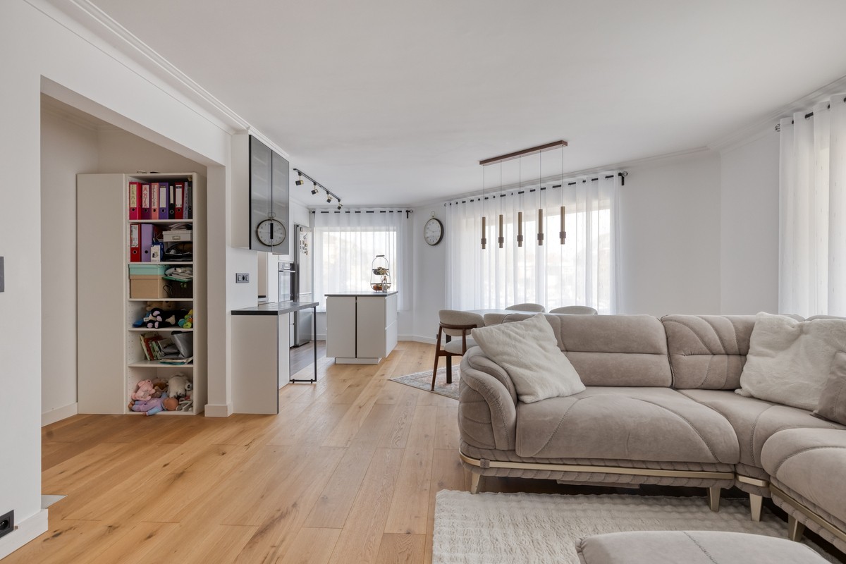 Uitzonderlijk appartement van 190 m², volledig gerenoveerd, in het centrum van Strombeek - foto 3