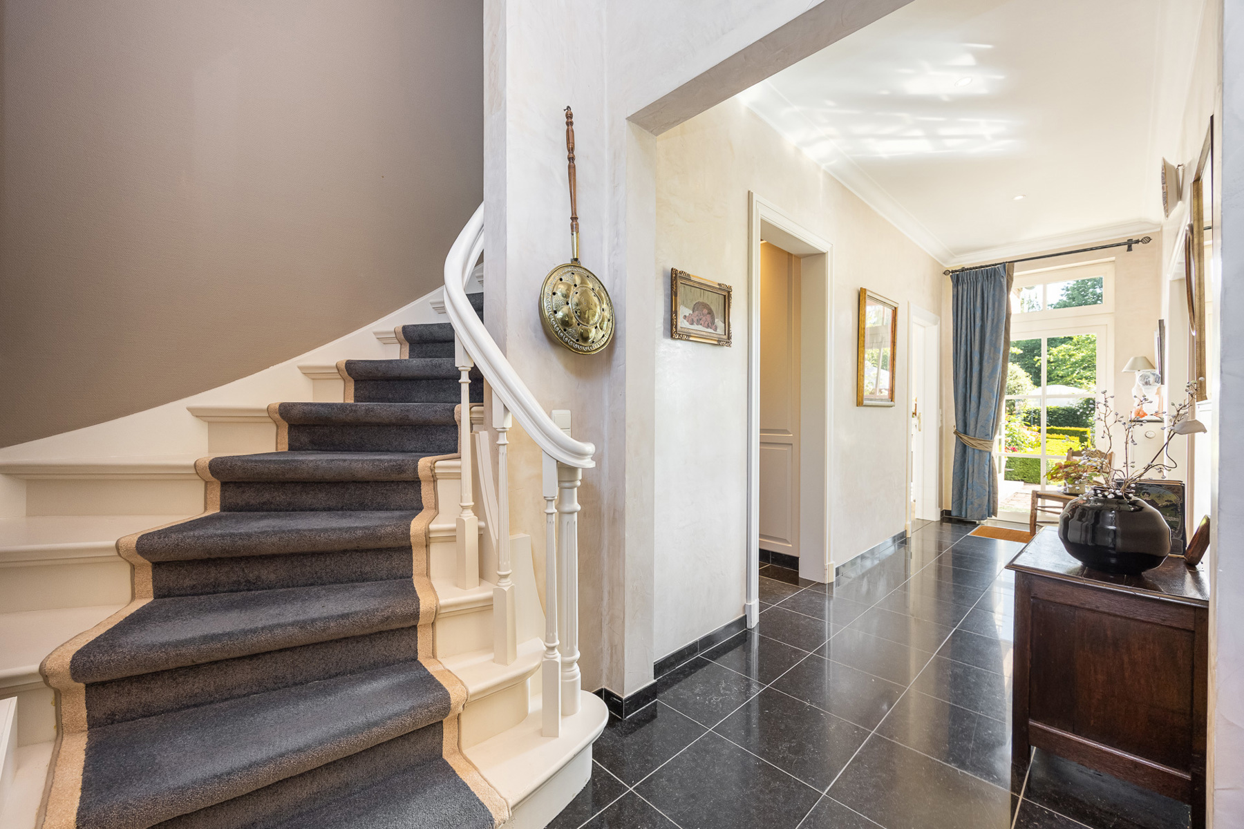 Ruime villawoning met 2 slaapkamers en noordoost georiënteerde tuin op een perceel van ca 6.155m² op een rustige locatie in Hoogstraten (Meerle). - foto 4