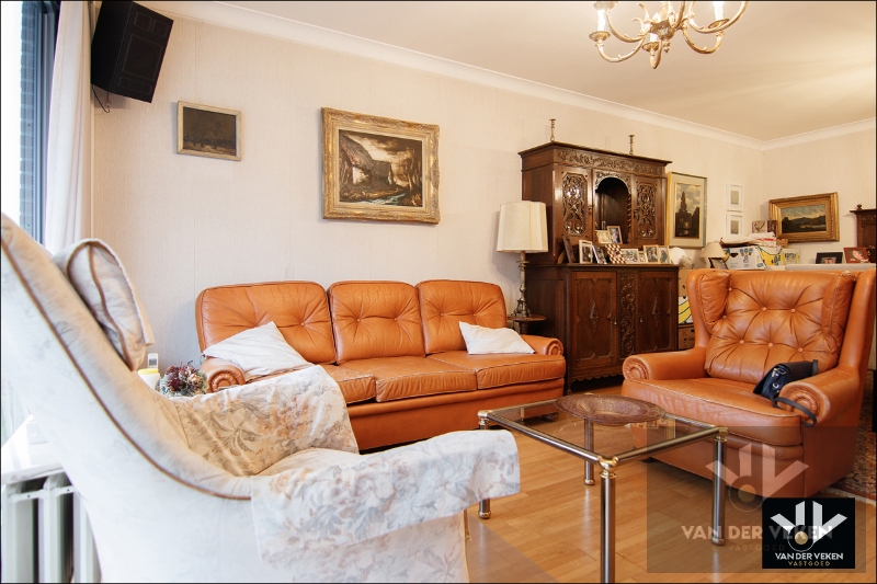 APPARTEMENT MET 3 SLPK - 102 m2 + terras - INCLUSIEF GARAGEBOX - foto 4