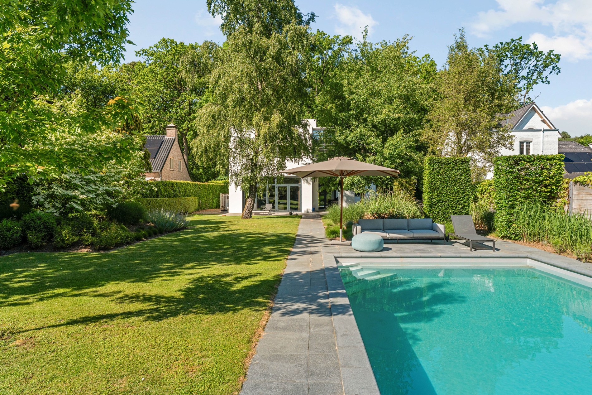 Timeless architecture in an exceptional residential location in Lanaken. - photo 4