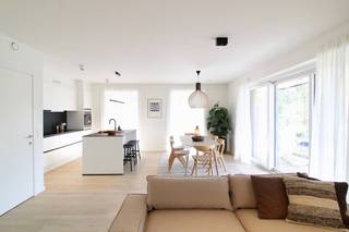 Dans la Résidence Aralia, cet appartement de nouvelle construction est situé au 1er étage. Entièrement terminé. Disposition de l'appartement...