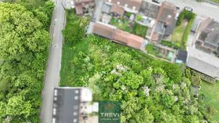 Proche du centre d'Ecaussines, joli terrain à bâtir avec permis octroyé pour la construction d'un immeuble de deux appartements. Le terrain...