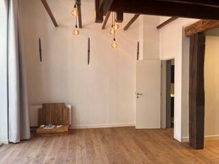 In het bruisende centrum van Leuven vind je deze stijlvol gerenoveerde studio met mezzanine. Dankzij de doordachte indeling en kwalitatieve...
