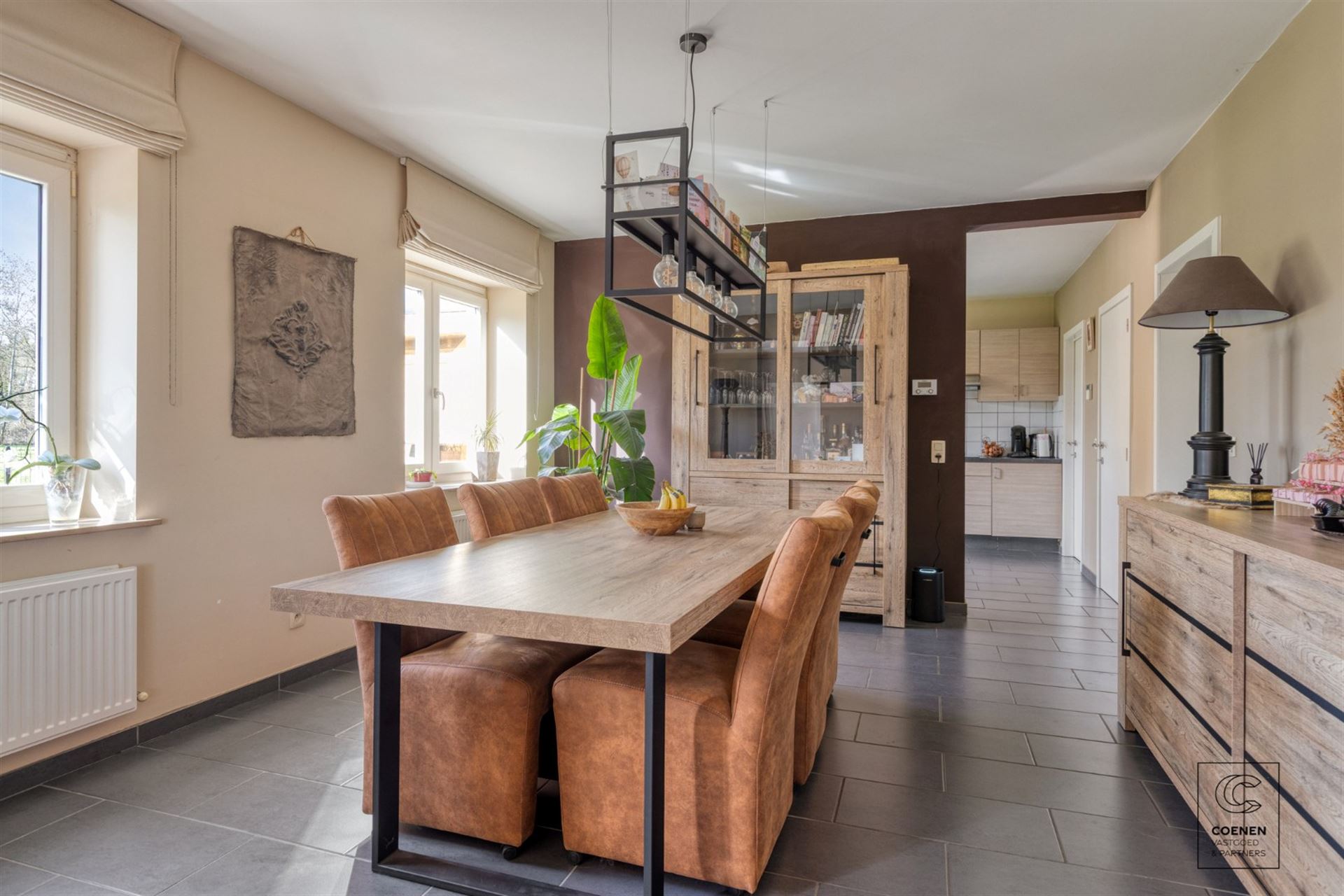 Charming house with 3 bdrms and garden with beautiful view! - photo 5