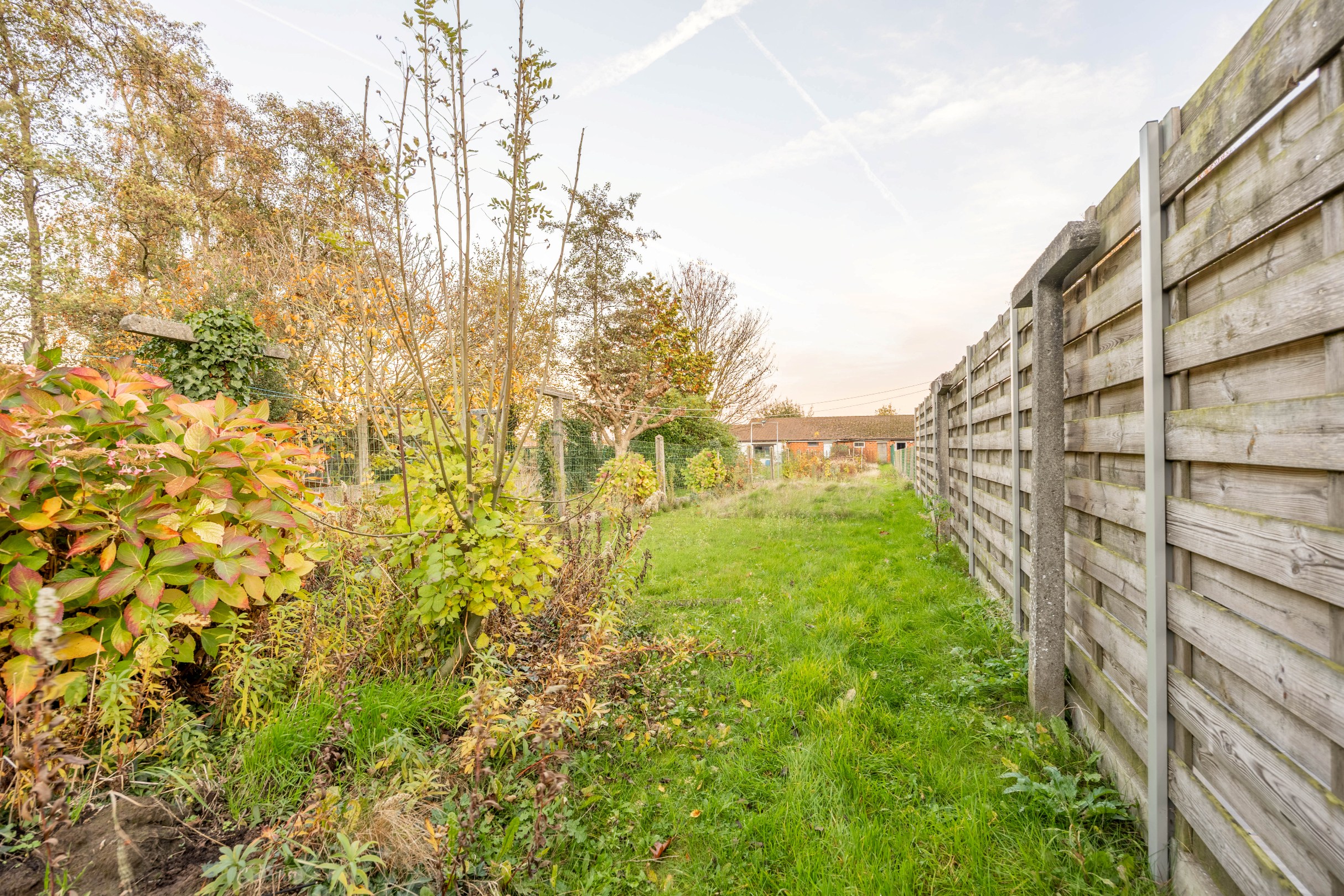Gezinswoning met uitweg en garage - foto 4