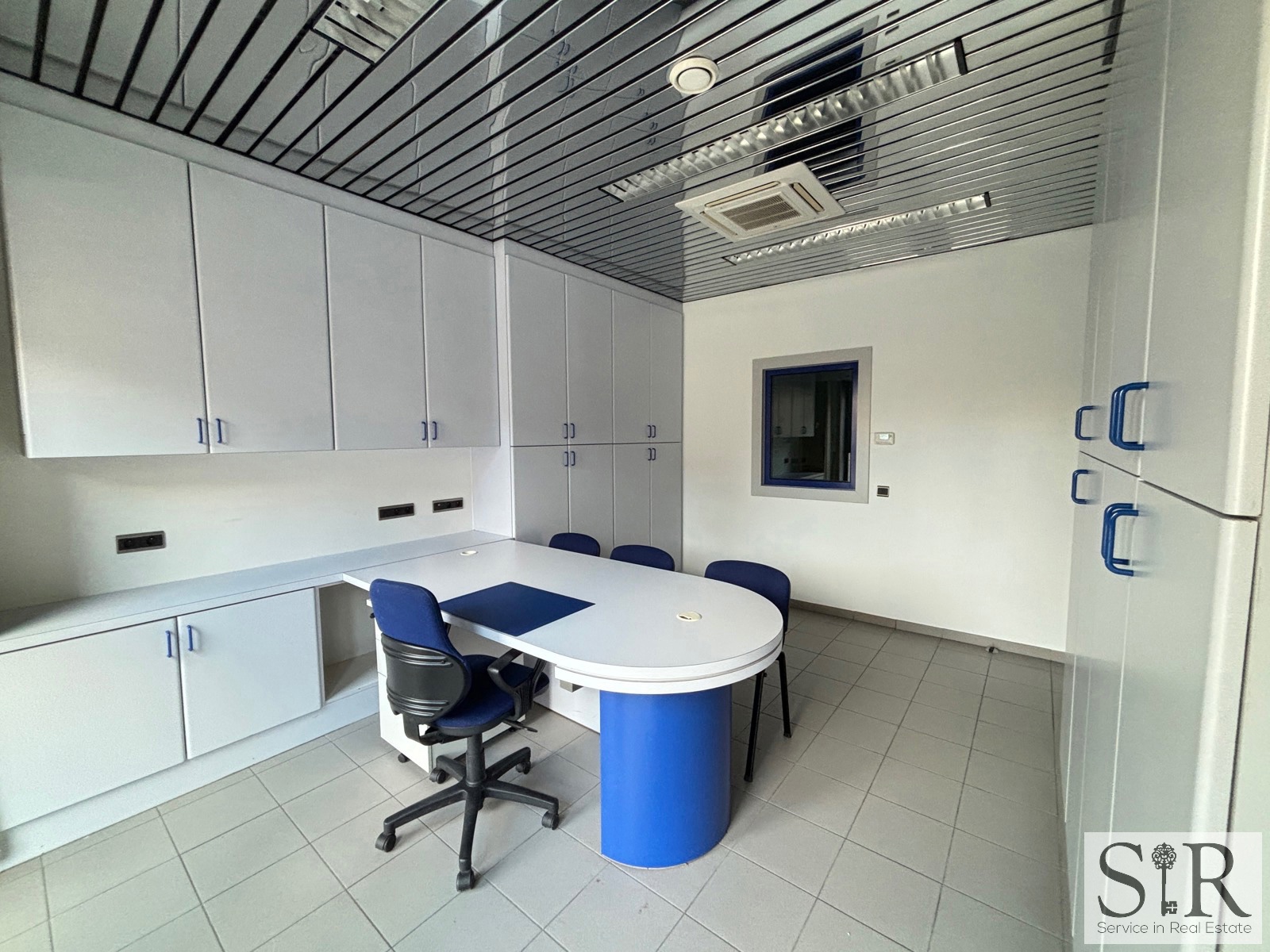 Commercial à louer à Malines - photo 2