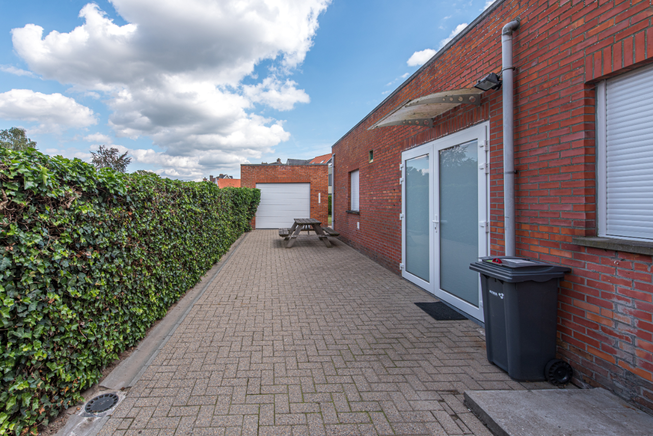 Opbrengsteigendom bestaande uit een handelspand en een appartement! - foto 4