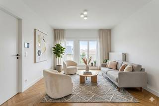 Dit lichtrijke 1-slaapkamer appartement van 56 m² is de ideale basis om volledig naar eigen smaak in te richten met als grote troef een...