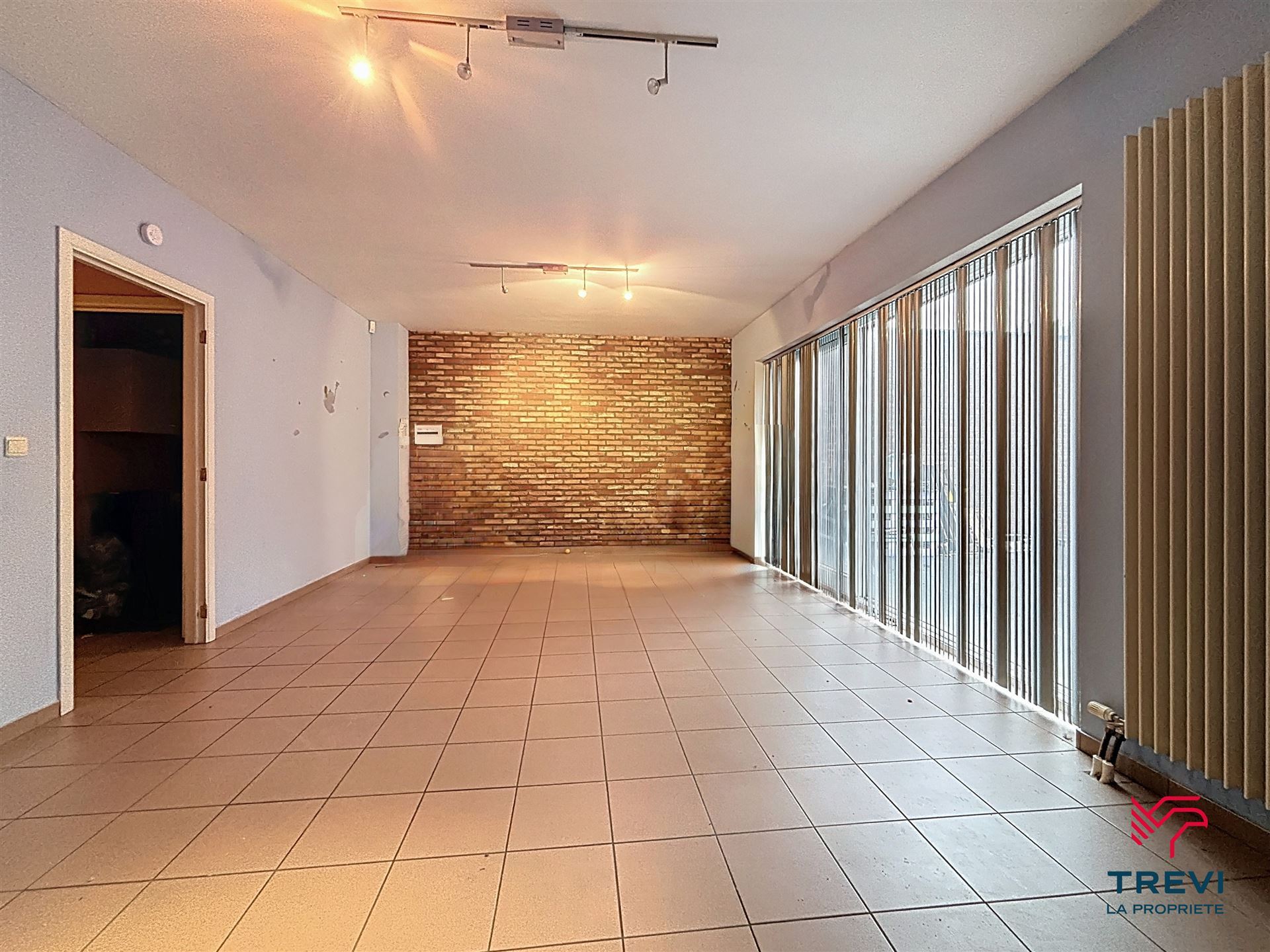 Commercial for sale in Courcelles - photo 4